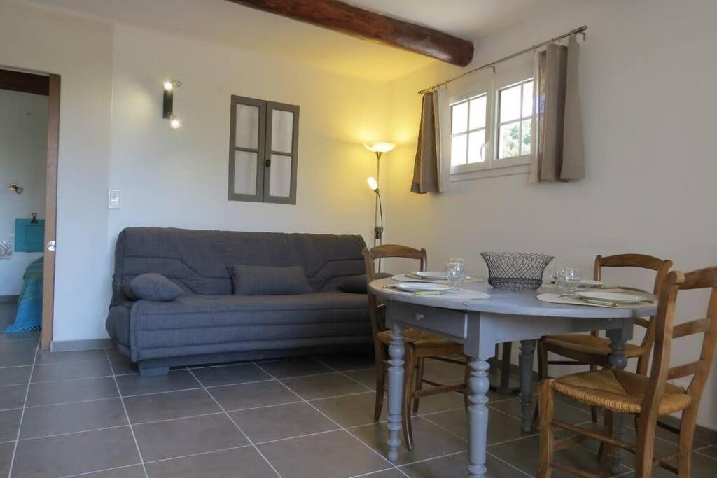 Villa Les Tarraiettes Au Pied Du Luberon à Lourmarin Extérieur photo